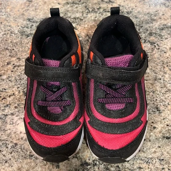 STRIDE RITE 9.5W Light Up Sneakers WIDE width - Picture 2 of 7